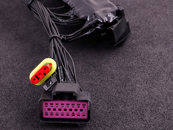 Adapter do połączenia seryjnej wiązki silnika MaxxECU 1597 Audi A4 1.8T REV2 (AEB) z komputerami MaxxECU