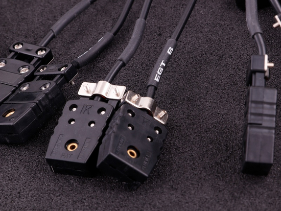 Komputer standalone MaxxECU RACE 1894 Plug-in (P&P) wersja Extra Audi S4/RS4 2.7 biturbo (ME 7.1)