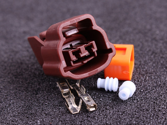 Wtyczka MaxxECU 1869 do zaworu biegu jałowego 2-pin Nissan
