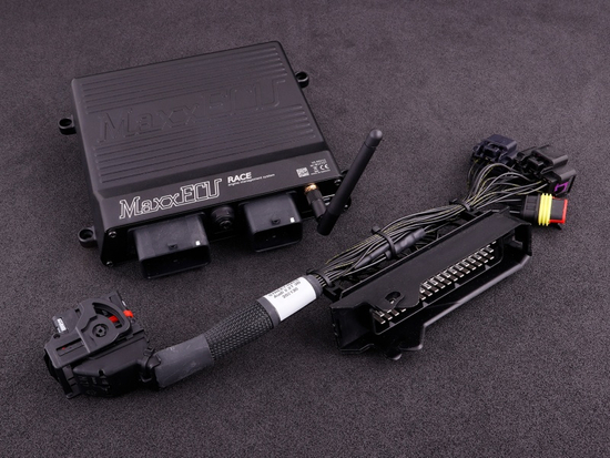 MaxxECU RACE 1861 Plug-in (P&P) Extra version standalone computer Audi S2 (3B)
