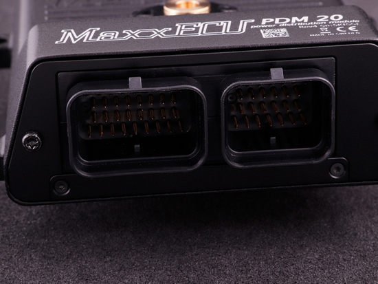 MaxxECU 2002 PDM20 power distribution module (with accessories)