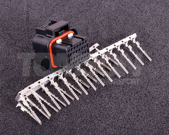 MaxxECU 2000 connector for PDM20 power distribution module (connector 2) (AMP 26-pin)