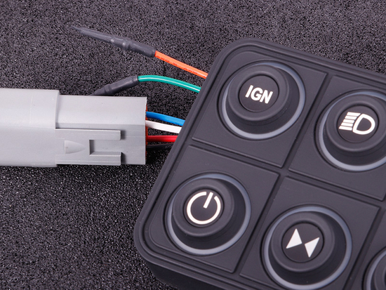 MaxxECU 2009 CAN keypad (8 keys) multi color LED RGB