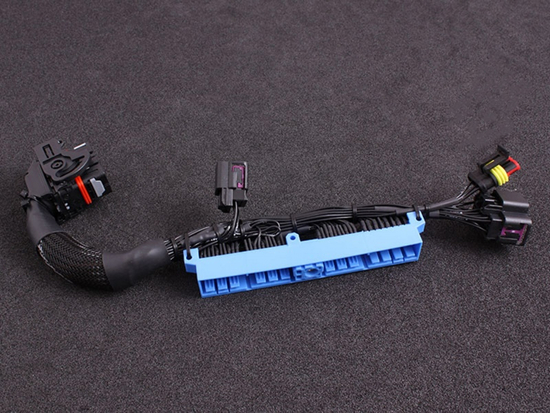 Adapter do połączenia seryjnej wiązki silnika MaxxECU 1342 Nissan Skyline R34 GT-R z komputerami MaxxECU