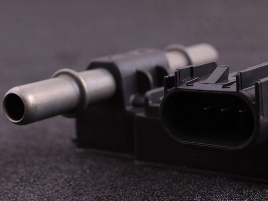 Czujnik zawartości etanolu i temperatury paliwa MaxxECU 1282